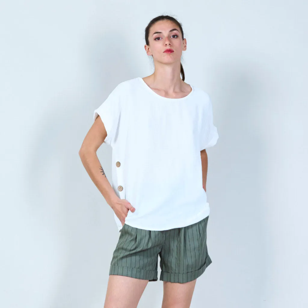 Button accent t-shirt wholesale