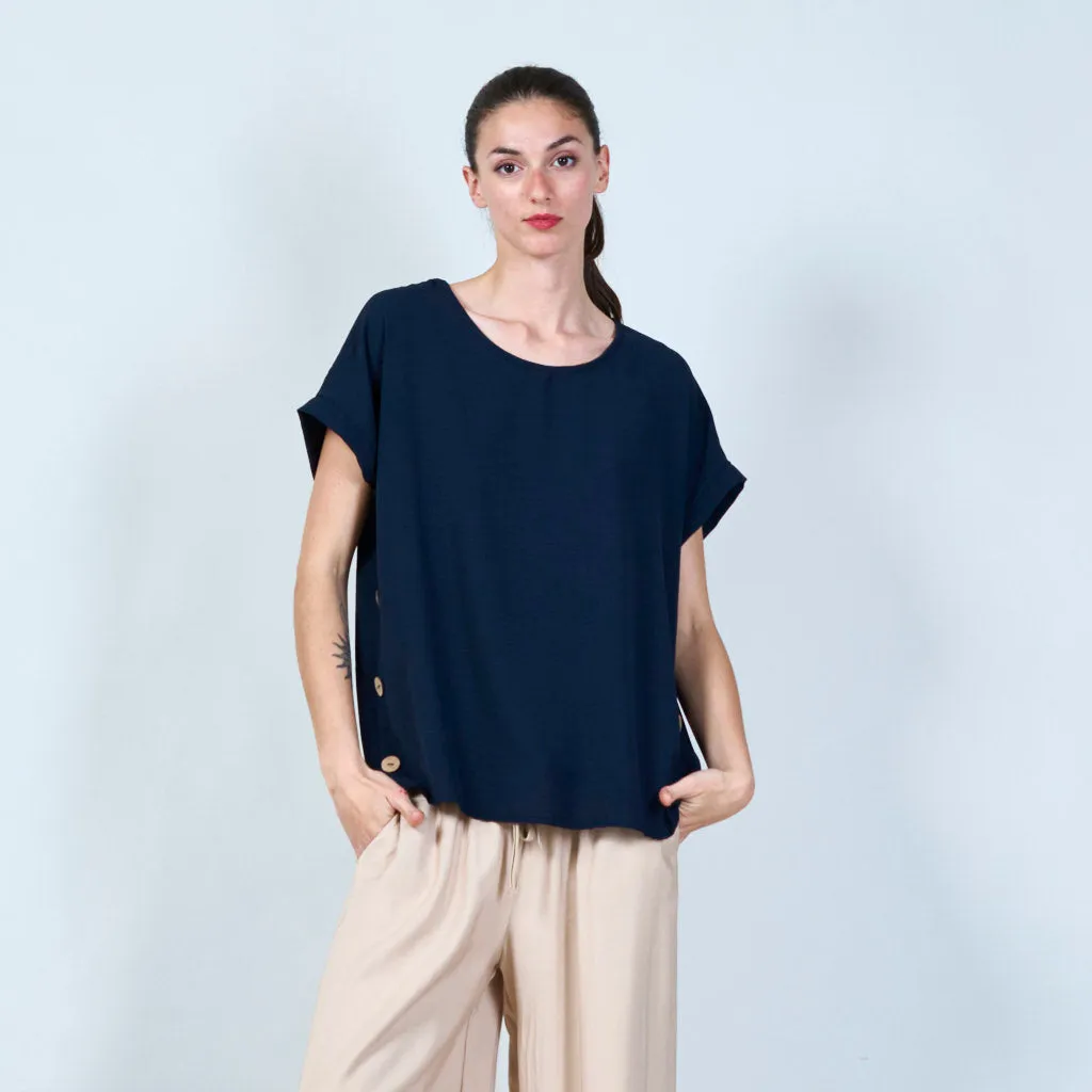 Button accent t-shirt wholesale