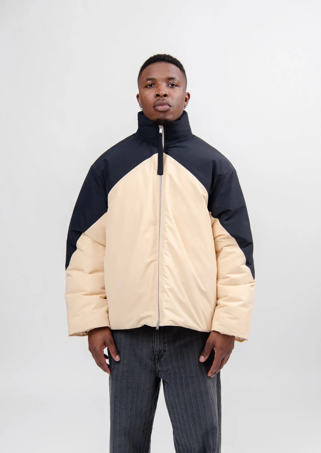 Down Jacket 18 MC Pale Peach/Black J47AF0128-JTN359001