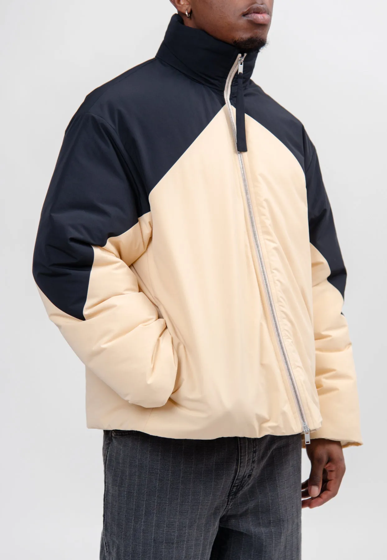 Down Jacket 18 MC Pale Peach/Black J47AF0128-JTN359001