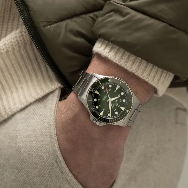 Hamilton H82525160 Khaki Navy Scuba Green Dial Automatic