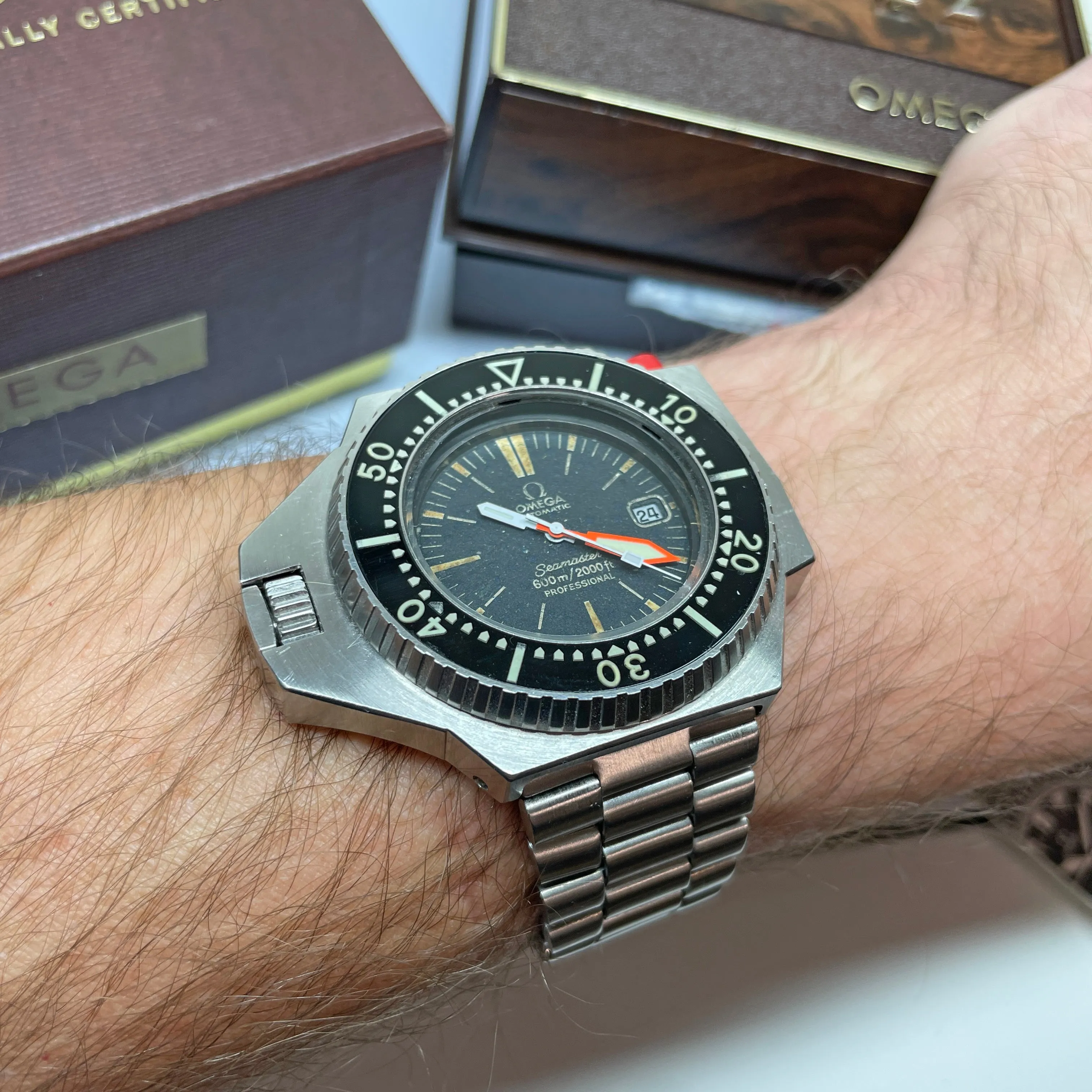 Pre-Owned Vintage 1981 Omega Ploprof 600M Seamaster Chronometer Dive Watch Black Steel 166.0077