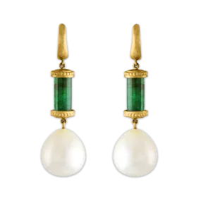 Short Laurel Tropaion Emerald Earrings