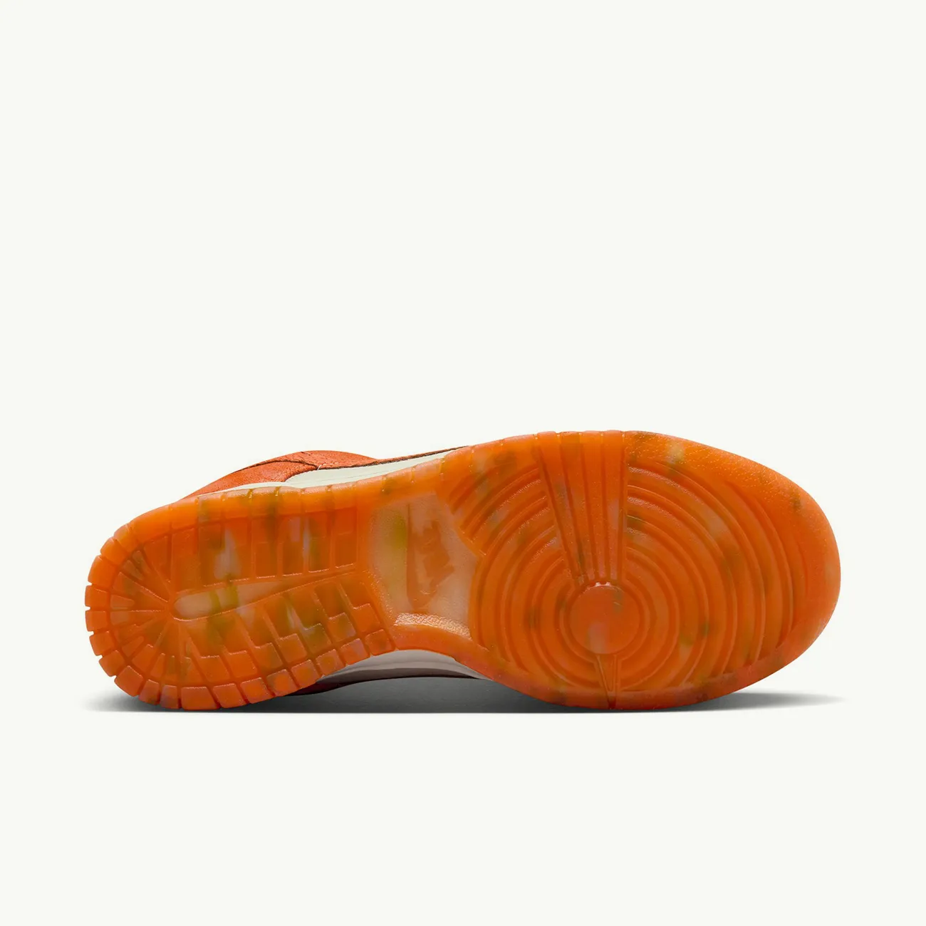 WOMENS DUNK LOW LIGHT BONE SAFETY ORANGE LASER ORANGE